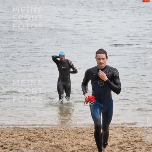 21.06.2025 - 27. Vierlanden-Triathlon MichiJ http://msf.ph/oto/8023015 15.06.2026 10:53:53 Schwimmen 650, 726, 757 meine-sportfotos.de