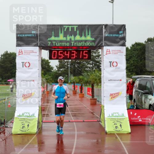 15.06.2025 - 7 Türme Triathlon Michael Strokosch http://msf.ph/oto/8023139 15.06.2025 15:43:14 Ziel  meine-sportfotos.de
