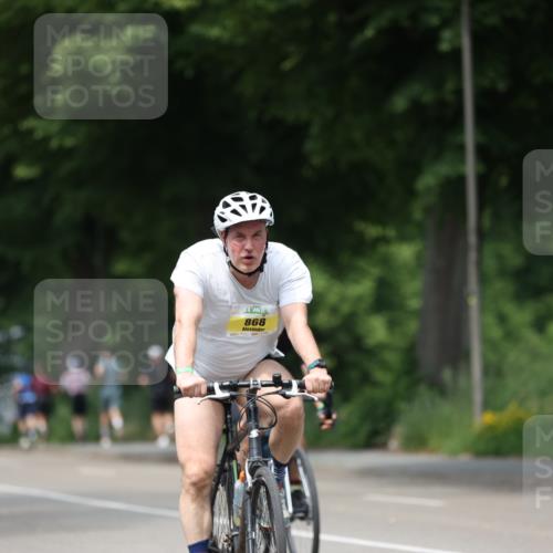 15.06.2025 - 7 Türme Triathlon Yannick Fuchs http://msf.ph/oto/8023158 15.06.2025 13:35:47 Radfahren 868, 953 meine-sportfotos.de