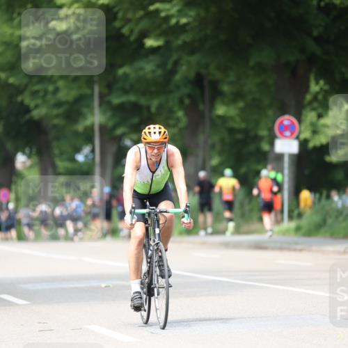 15.06.2025 - 7 Türme Triathlon Yannick Fuchs http://msf.ph/oto/8023166 15.06.2025 13:35:50 Radfahren 302, 868 meine-sportfotos.de