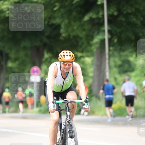 15.06.2025 - 7 Türme Triathlon Yannick Fuchs http://msf.ph/oto/8023175 15.06.2025 13:35:51 Radfahren 302, 868, 1010 meine-sportfotos.de