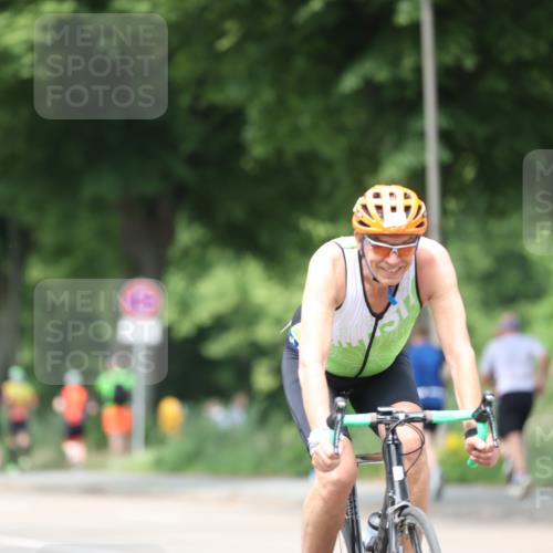 15.06.2025 - 7 Türme Triathlon Yannick Fuchs http://msf.ph/oto/8023184 15.06.2025 13:35:51 Radfahren 302, 868, 1010 meine-sportfotos.de