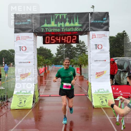 15.06.2025 - 7 Türme Triathlon Michael Strokosch http://msf.ph/oto/8023236 15.06.2025 15:44:02 Ziel 336 meine-sportfotos.de