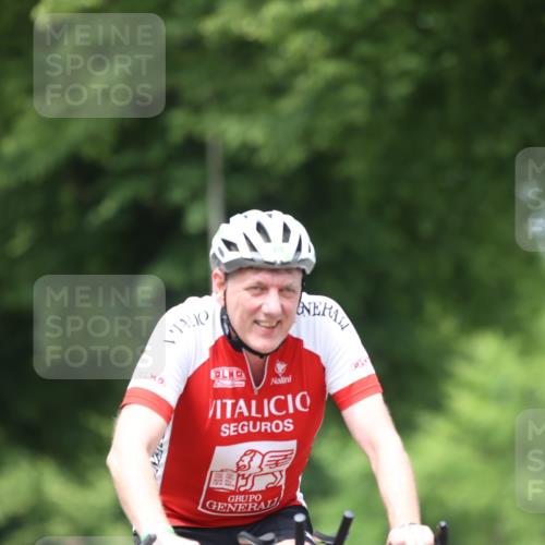 15.06.2025 - 7 Türme Triathlon Yannick Fuchs http://msf.ph/oto/8023274 15.06.2025 13:35:53 Radfahren 302, 1010 meine-sportfotos.de