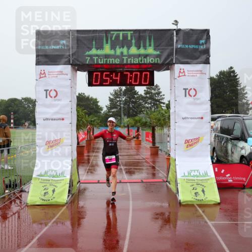 15.06.2025 - 7 Türme Triathlon Michael Strokosch http://msf.ph/oto/8023497 15.06.2025 15:47:00 Ziel 243 meine-sportfotos.de
