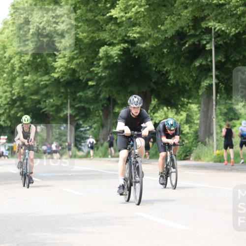 15.06.2025 - 7 Türme Triathlon Yannick Fuchs http://msf.ph/oto/8023521 15.06.2025 13:36:15 Radfahren 464, 1088, 1111, 1134 meine-sportfotos.de
