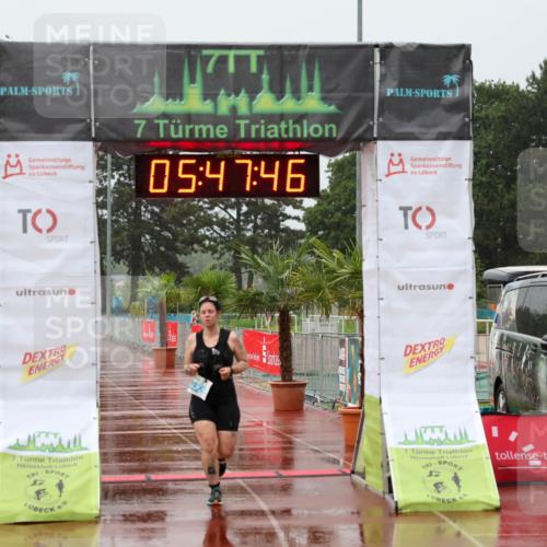 15.06.2025 - 7 Türme Triathlon Michael Strokosch http://msf.ph/oto/8023598 15.06.2025 15:47:46 Ziel 512 meine-sportfotos.de