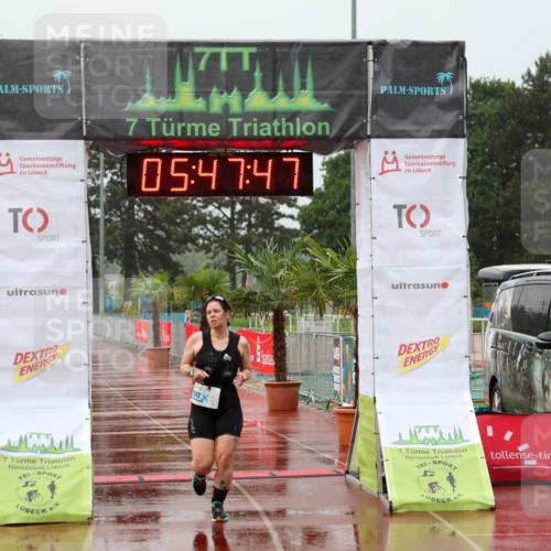 15.06.2025 - 7 Türme Triathlon Michael Strokosch http://msf.ph/oto/8023616 15.06.2025 15:47:47 Ziel 512 meine-sportfotos.de