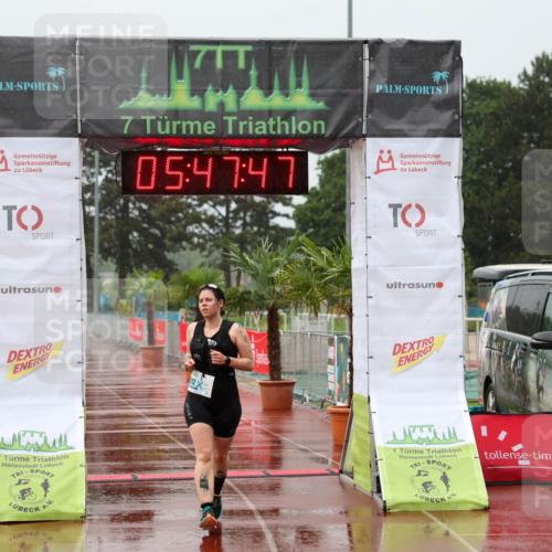 15.06.2025 - 7 Türme Triathlon Michael Strokosch http://msf.ph/oto/8023626 15.06.2025 15:47:47 Ziel 512 meine-sportfotos.de
