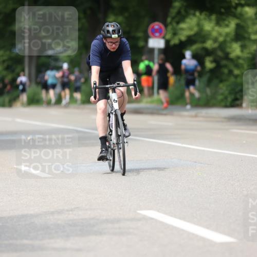 15.06.2025 - 7 Türme Triathlon Yannick Fuchs http://msf.ph/oto/8023660 15.06.2025 13:36:21 Radfahren 464, 503 meine-sportfotos.de