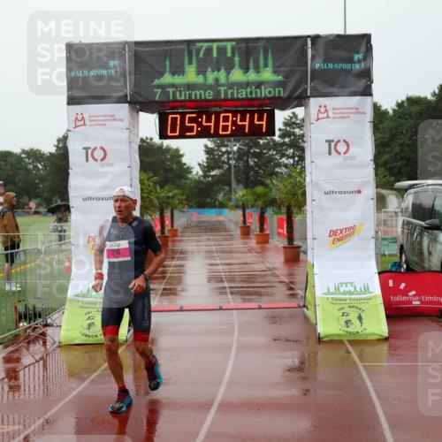 15.06.2025 - 7 Türme Triathlon Michael Strokosch http://msf.ph/oto/8023772 15.06.2025 15:48:44 Ziel 216 meine-sportfotos.de