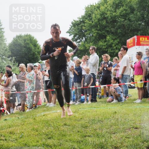 15.06.2025 - 27. Vierlanden-Triathlon KatJ http://msf.ph/oto/8023836 15.06.2025 10:56:58 Schwimmen 642, 651, 654, 688, 691, 711, 718, 755 meine-sportfotos.de