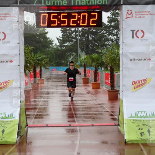 15.06.2025 - 7 Türme Triathlon Michael Strokosch http://msf.ph/oto/8023849 15.06.2025 15:52:02 Ziel 338 meine-sportfotos.de