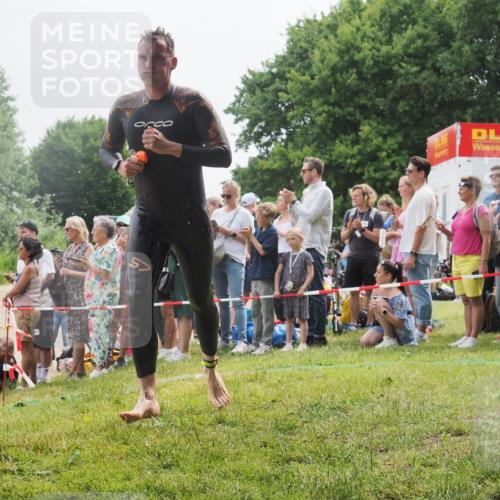 15.06.2025 - 27. Vierlanden-Triathlon KatJ http://msf.ph/oto/8023861 15.06.2025 10:56:58 Schwimmen 642, 651, 654, 688, 691, 711, 718, 755 meine-sportfotos.de