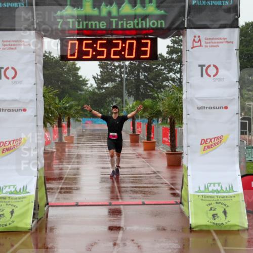 15.06.2025 - 7 Türme Triathlon Michael Strokosch http://msf.ph/oto/8023873 15.06.2025 15:52:03 Ziel 338 meine-sportfotos.de