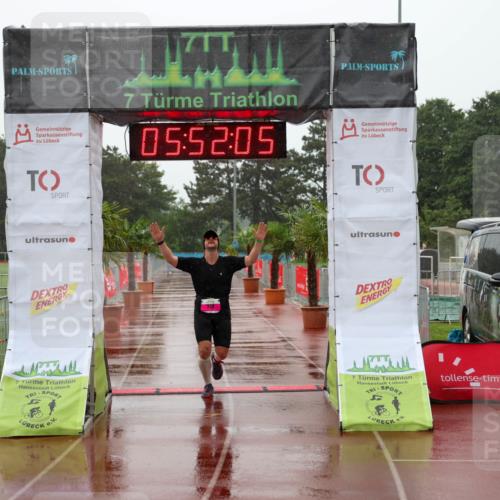 15.06.2025 - 7 Türme Triathlon Michael Strokosch http://msf.ph/oto/8023923 15.06.2025 15:52:04 Ziel 338 meine-sportfotos.de