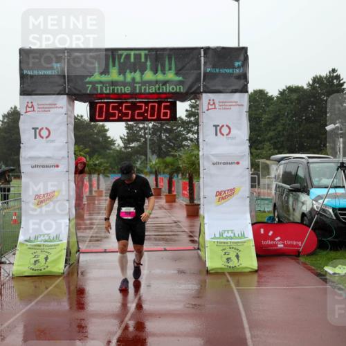 15.06.2025 - 7 Türme Triathlon Michael Strokosch http://msf.ph/oto/8023972 15.06.2025 15:52:06 Ziel 338 meine-sportfotos.de