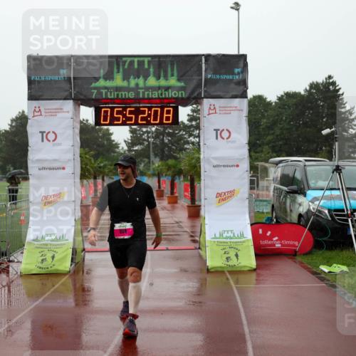 15.06.2025 - 7 Türme Triathlon Michael Strokosch http://msf.ph/oto/8023990 15.06.2025 15:52:08 Ziel 338 meine-sportfotos.de