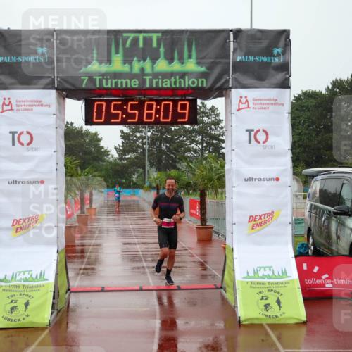 15.06.2025 - 7 Türme Triathlon Michael Strokosch http://msf.ph/oto/8024059 15.06.2025 15:58:08 Ziel 223 meine-sportfotos.de