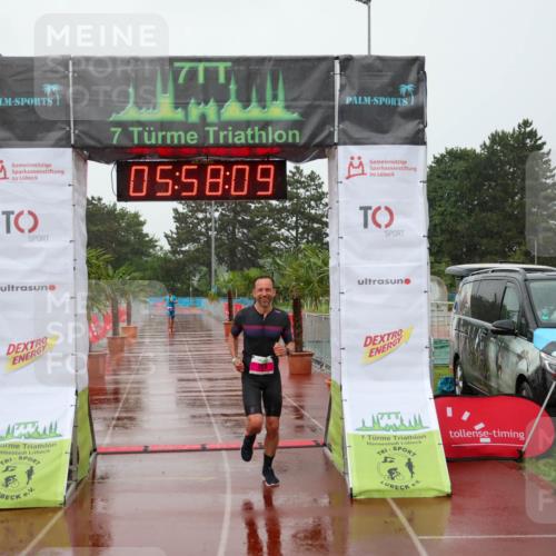 15.06.2025 - 7 Türme Triathlon Michael Strokosch http://msf.ph/oto/8024069 15.06.2025 15:58:09 Ziel 223 meine-sportfotos.de