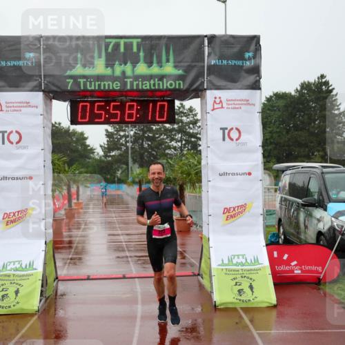 15.06.2025 - 7 Türme Triathlon Michael Strokosch http://msf.ph/oto/8024076 15.06.2025 15:58:10 Ziel 223 meine-sportfotos.de