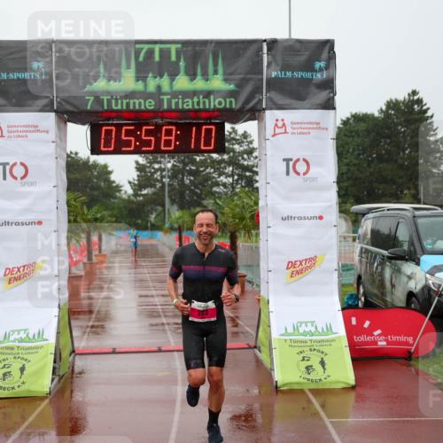 15.06.2025 - 7 Türme Triathlon Michael Strokosch http://msf.ph/oto/8024078 15.06.2025 15:58:10 Ziel 223 meine-sportfotos.de