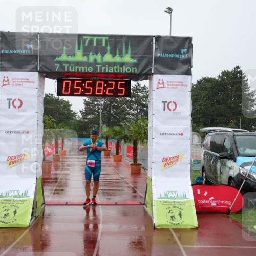 15.06.2025 - 7 Türme Triathlon Michael Strokosch http://msf.ph/oto/8024145 15.06.2025 15:58:24 Ziel 203 meine-sportfotos.de