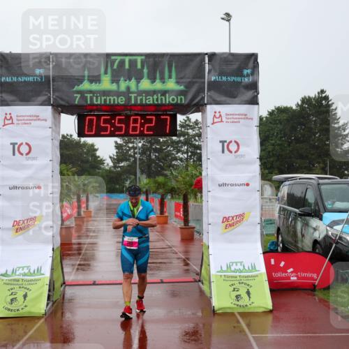 15.06.2025 - 7 Türme Triathlon Michael Strokosch http://msf.ph/oto/8024169 15.06.2025 15:58:27 Ziel 203 meine-sportfotos.de