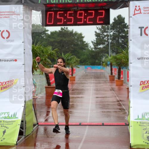 15.06.2025 - 7 Türme Triathlon Michael Strokosch http://msf.ph/oto/8024181 15.06.2025 15:59:22 Ziel 297 meine-sportfotos.de