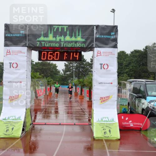 15.06.2025 - 7 Türme Triathlon Michael Strokosch http://msf.ph/oto/8024193 15.06.2025 16:01:14 Ziel  meine-sportfotos.de