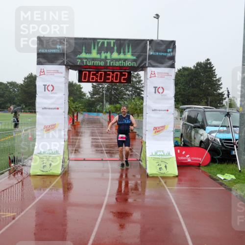 15.06.2025 - 7 Türme Triathlon Michael Strokosch http://msf.ph/oto/8024265 15.06.2025 16:03:02 Ziel 207 meine-sportfotos.de