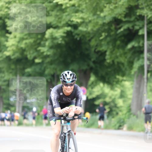15.06.2025 - 7 Türme Triathlon Yannick Fuchs http://msf.ph/oto/8024388 15.06.2025 13:37:17 Radfahren 421, 469, 525, 663 meine-sportfotos.de