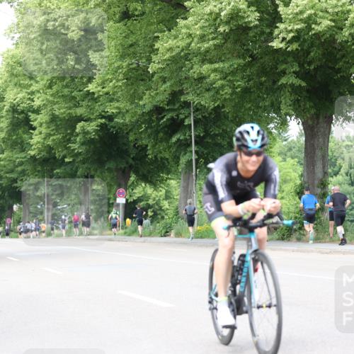 15.06.2025 - 7 Türme Triathlon Yannick Fuchs http://msf.ph/oto/8024410 15.06.2025 13:37:18 Radfahren 421, 469, 525, 663 meine-sportfotos.de