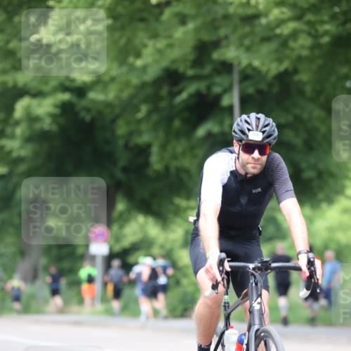 15.06.2025 - 7 Türme Triathlon Yannick Fuchs http://msf.ph/oto/8024449 15.06.2025 13:37:23 Radfahren 237, 469 meine-sportfotos.de