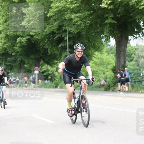 15.06.2025 - 7 Türme Triathlon Yannick Fuchs http://msf.ph/oto/8024519 15.06.2025 13:37:32 Radfahren 237, 522 meine-sportfotos.de
