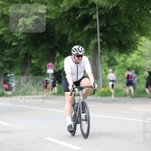15.06.2025 - 7 Türme Triathlon Yannick Fuchs http://msf.ph/oto/8024635 15.06.2025 13:37:42 Radfahren 427, 587 meine-sportfotos.de