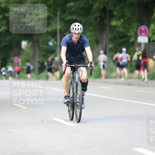 15.06.2025 - 7 Türme Triathlon Yannick Fuchs http://msf.ph/oto/8024683 15.06.2025 13:37:54 Radfahren 972 meine-sportfotos.de