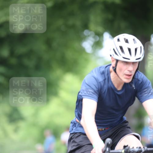 15.06.2025 - 7 Türme Triathlon Yannick Fuchs http://msf.ph/oto/8024706 15.06.2025 13:37:56 Radfahren 944, 972 meine-sportfotos.de