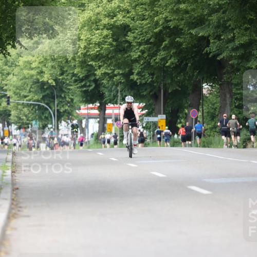 15.06.2025 - 7 Türme Triathlon Yannick Fuchs http://msf.ph/oto/8024710 15.06.2025 13:37:57 Radfahren 812, 944, 972 meine-sportfotos.de