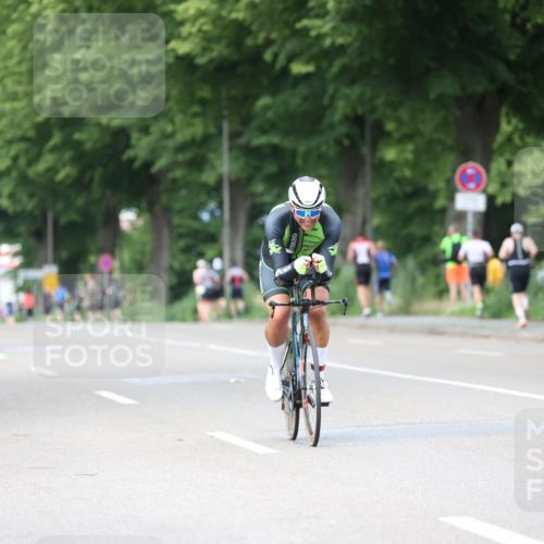 15.06.2025 - 7 Türme Triathlon Yannick Fuchs http://msf.ph/oto/8024760 15.06.2025 13:38:04 Radfahren 544, 812, 944 meine-sportfotos.de
