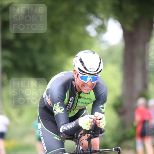 15.06.2025 - 7 Türme Triathlon Yannick Fuchs http://msf.ph/oto/8024774 15.06.2025 13:38:05 Radfahren 544, 812, 944 meine-sportfotos.de