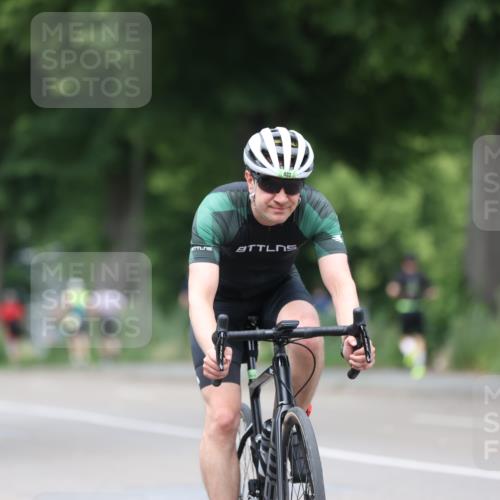 15.06.2025 - 7 Türme Triathlon Yannick Fuchs http://msf.ph/oto/8024914 15.06.2025 13:38:29 Radfahren 432, 750, 884, 1168 meine-sportfotos.de