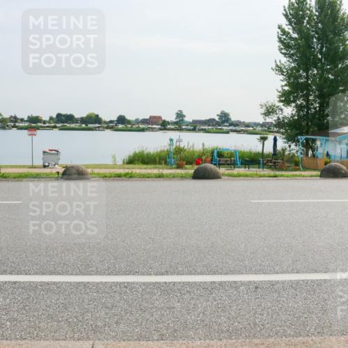 15.06.2025 - 27. Vierlanden-Triathlon H.Heesch http://msf.ph/oto/8024924 15.06.2025 09:57:24 Radfahren 75, 130 meine-sportfotos.de