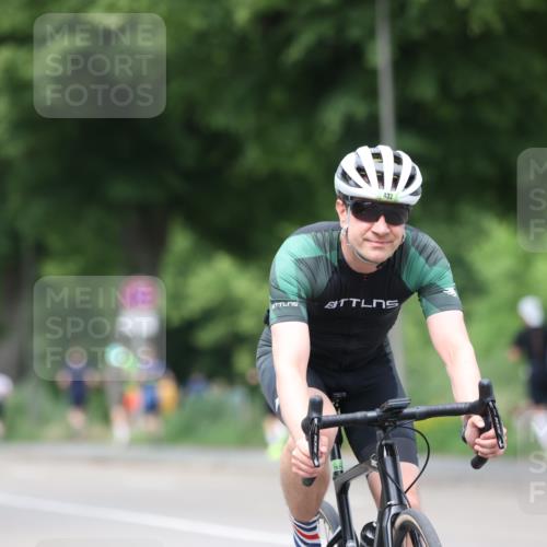 15.06.2025 - 7 Türme Triathlon Yannick Fuchs http://msf.ph/oto/8024925 15.06.2025 13:38:30 Radfahren 432, 884, 1168 meine-sportfotos.de