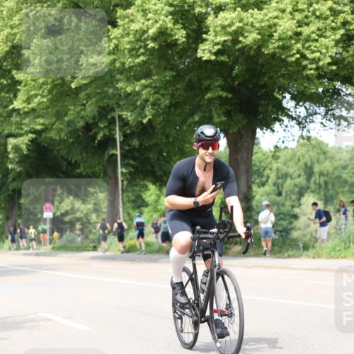 15.06.2025 - 7 Türme Triathlon Yannick Fuchs http://msf.ph/oto/8025158 15.06.2025 13:39:06 Radfahren  meine-sportfotos.de
