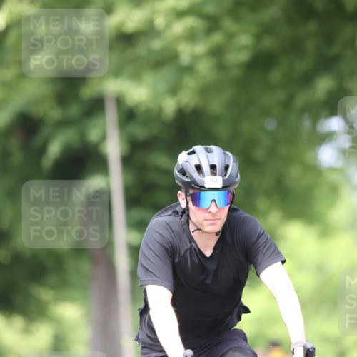 15.06.2025 - 7 Türme Triathlon Yannick Fuchs http://msf.ph/oto/8025263 15.06.2025 13:39:22 Radfahren 237, 271, 1157 meine-sportfotos.de