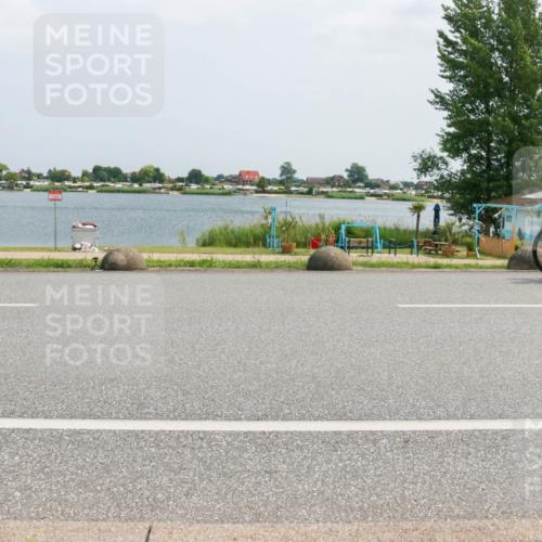 21.06.2025 - 27. Vierlanden-Triathlon H.Heesch http://msf.ph/oto/8025340 15.06.2025 12:06:46 Radfahren 713, 852 meine-sportfotos.de