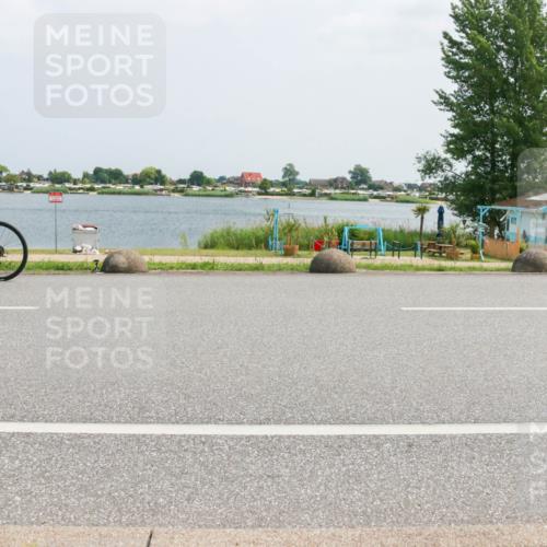 21.06.2025 - 27. Vierlanden-Triathlon H.Heesch http://msf.ph/oto/8025364 15.06.2025 12:06:47 Radfahren 713, 852 meine-sportfotos.de