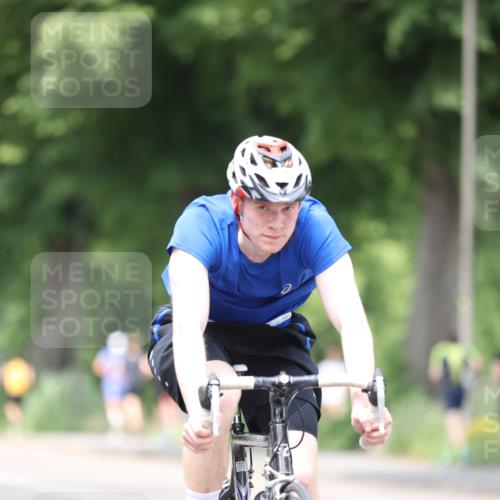 15.06.2025 - 7 Türme Triathlon Yannick Fuchs http://msf.ph/oto/8025365 15.06.2025 13:39:36 Radfahren 1085, 1159 meine-sportfotos.de