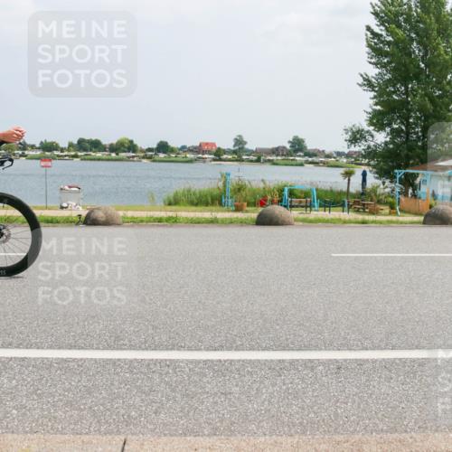 21.06.2025 - 27. Vierlanden-Triathlon H.Heesch http://msf.ph/oto/8025444 15.06.2025 12:06:56 Radfahren 718, 825, 879, 950, 959 meine-sportfotos.de
